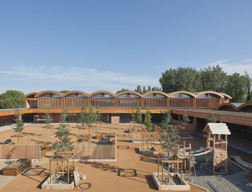 Construction d'un groupe scolaire Rosa Bonheur en bois